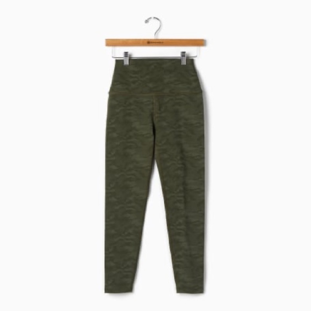 Beyond Yoga Midi Legging in Eden Green Camo Jacquard M
